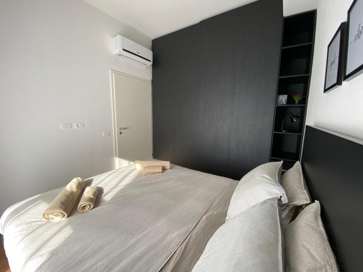 Cozy Apt In Mangalem21 Wifi/ac/netflix * Tirana